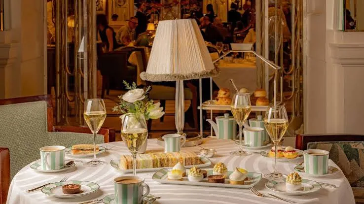 Claridge's - Photo 6