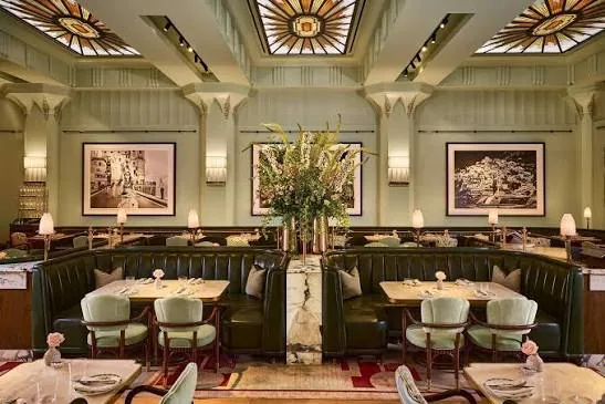 Claridge's - Photo 13