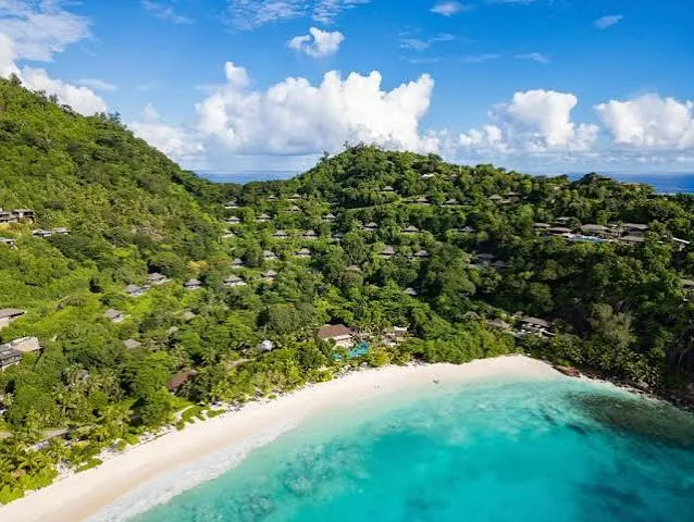 Four Seasons Resort Seychelles Gallery Photo 2