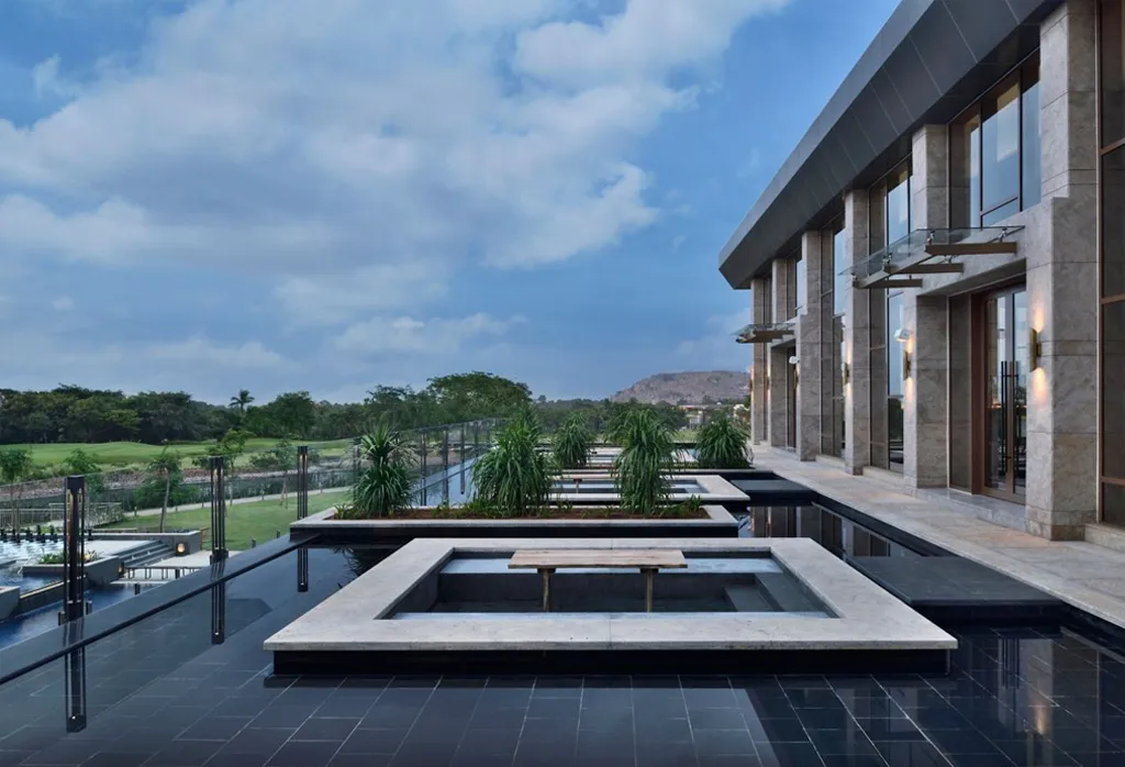 JW Marriott Bengaluru Prestige Golfshire Resort & Spa - Photo 8