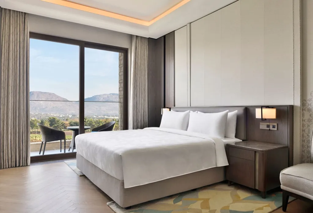 JW Marriott Bengaluru Prestige Golfshire Resort & Spa - Photo 9