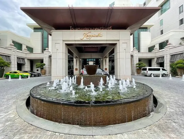 Siam Kempinski Hotel - Photo 14