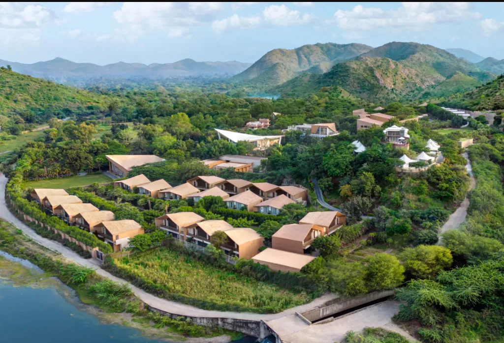 Taj Aravali Resort & Spa - Photo 11