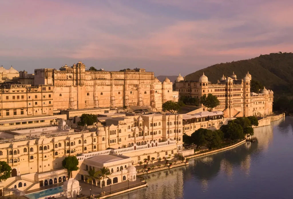 Taj Fateh Prakash Palace