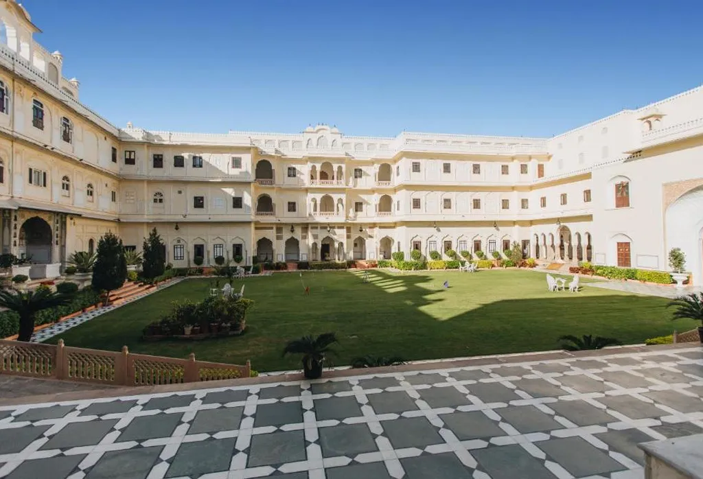 The Raj Palace (Small Luxury Hotels of the World)